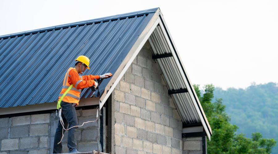 Professional residential roofers in Oatman, AZ